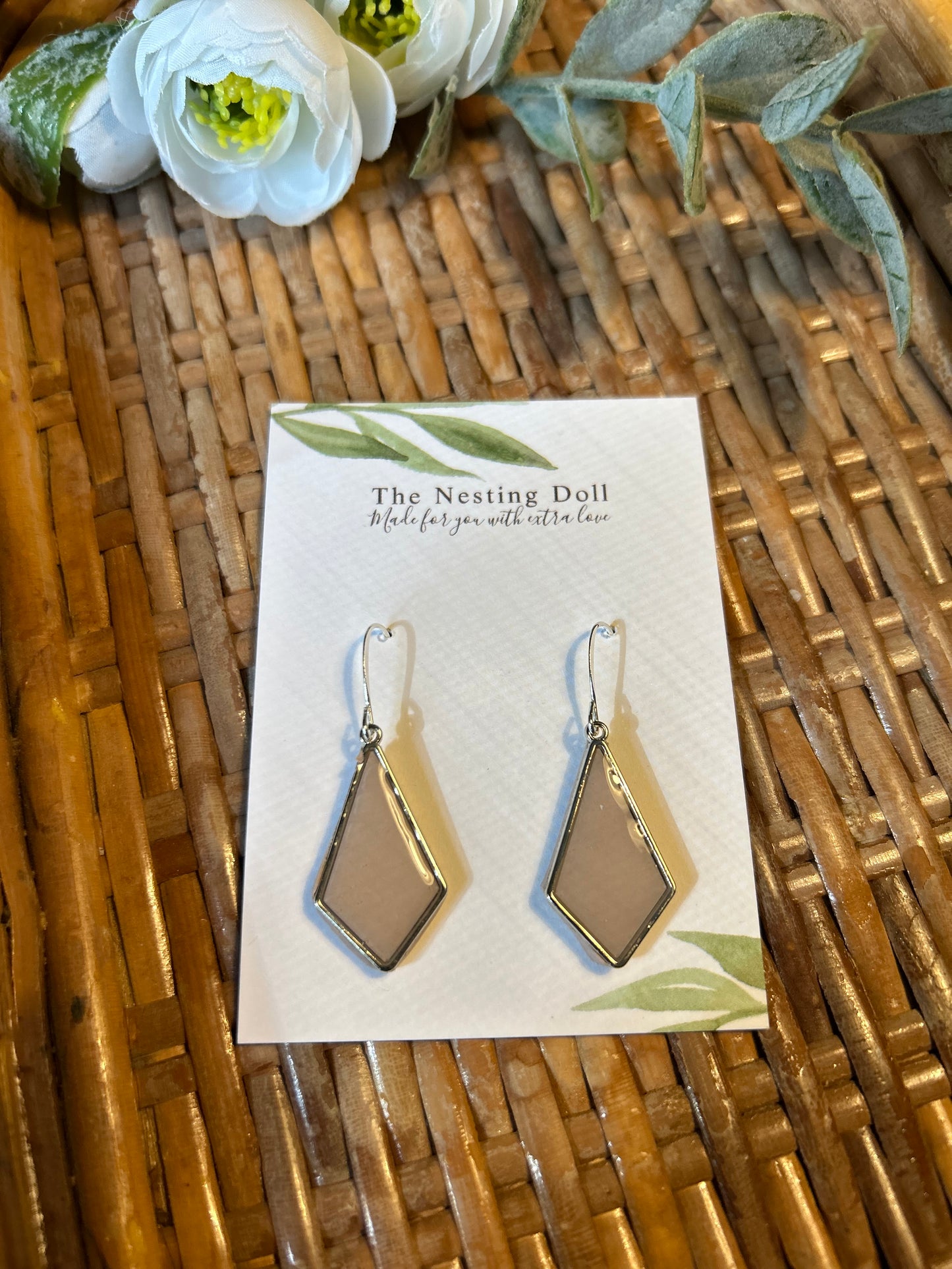 Neutral Diamond Dangle (Silver)