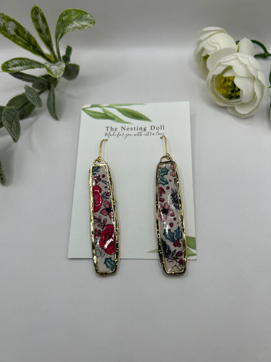 Holly Print Rectangle Dangles