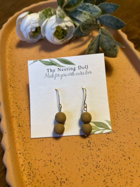 Hand Rolled Bead Dangle in Coffee