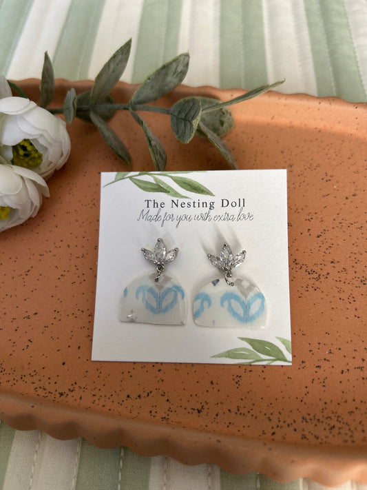 Ikat Clam Gem Dangle
