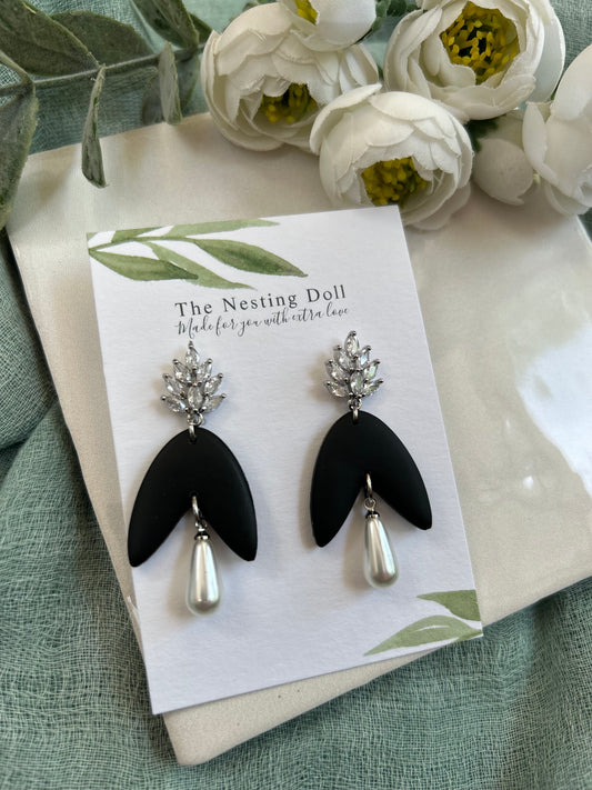 Black Gem Pearl Dangle
