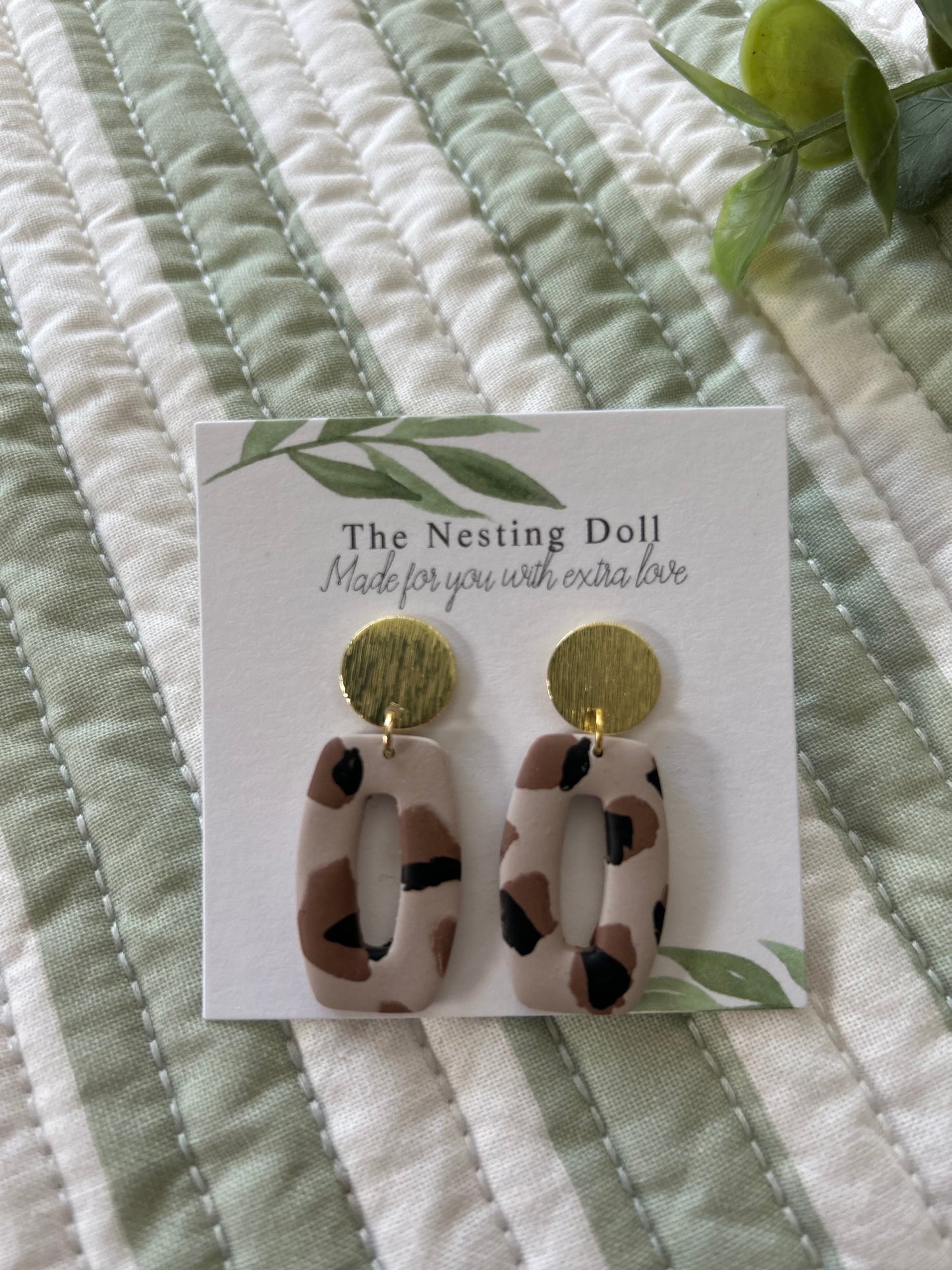 Gold Circle Dangle