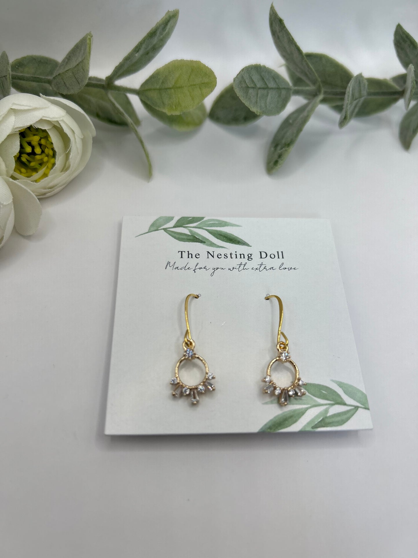 Gold Circle Dangle